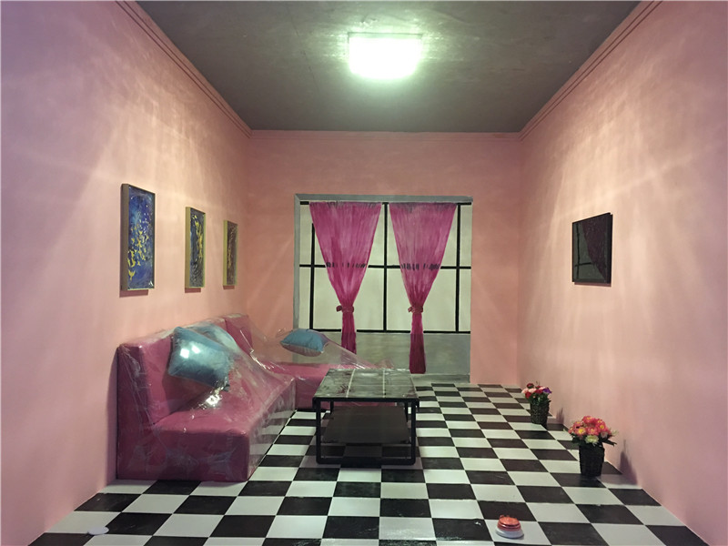 顛倒屋.jpg